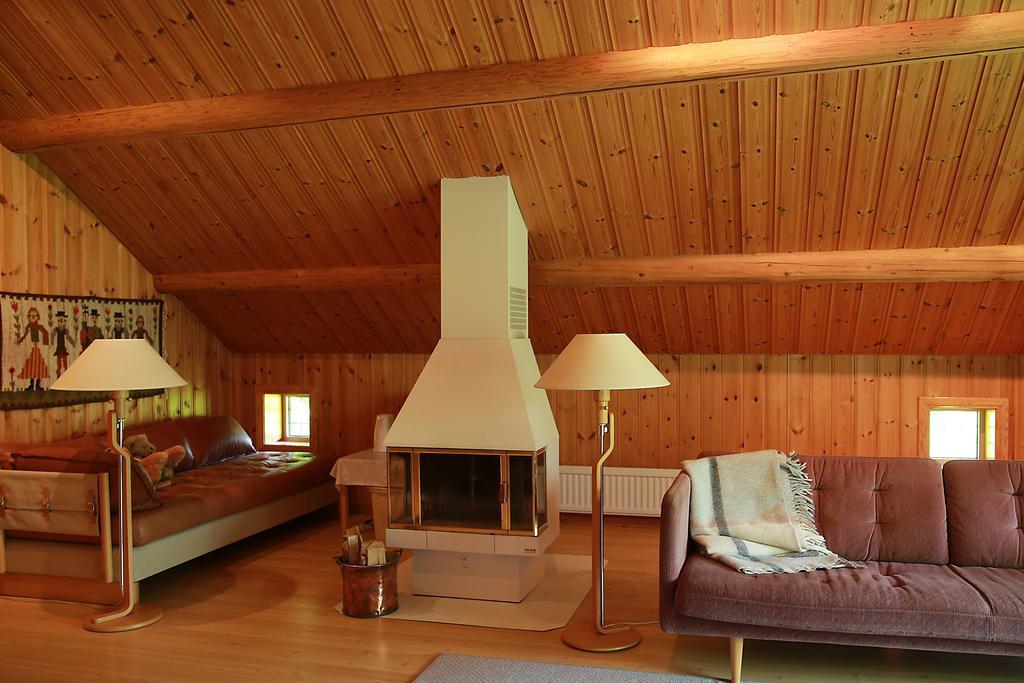 Olsbacka Gard Bed & Breakfast Falun Exterior photo