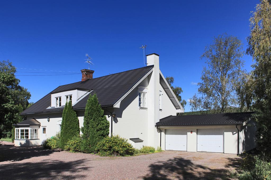 Olsbacka Gard Bed & Breakfast Falun Exterior photo